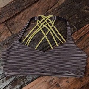 Lululemon sports bra